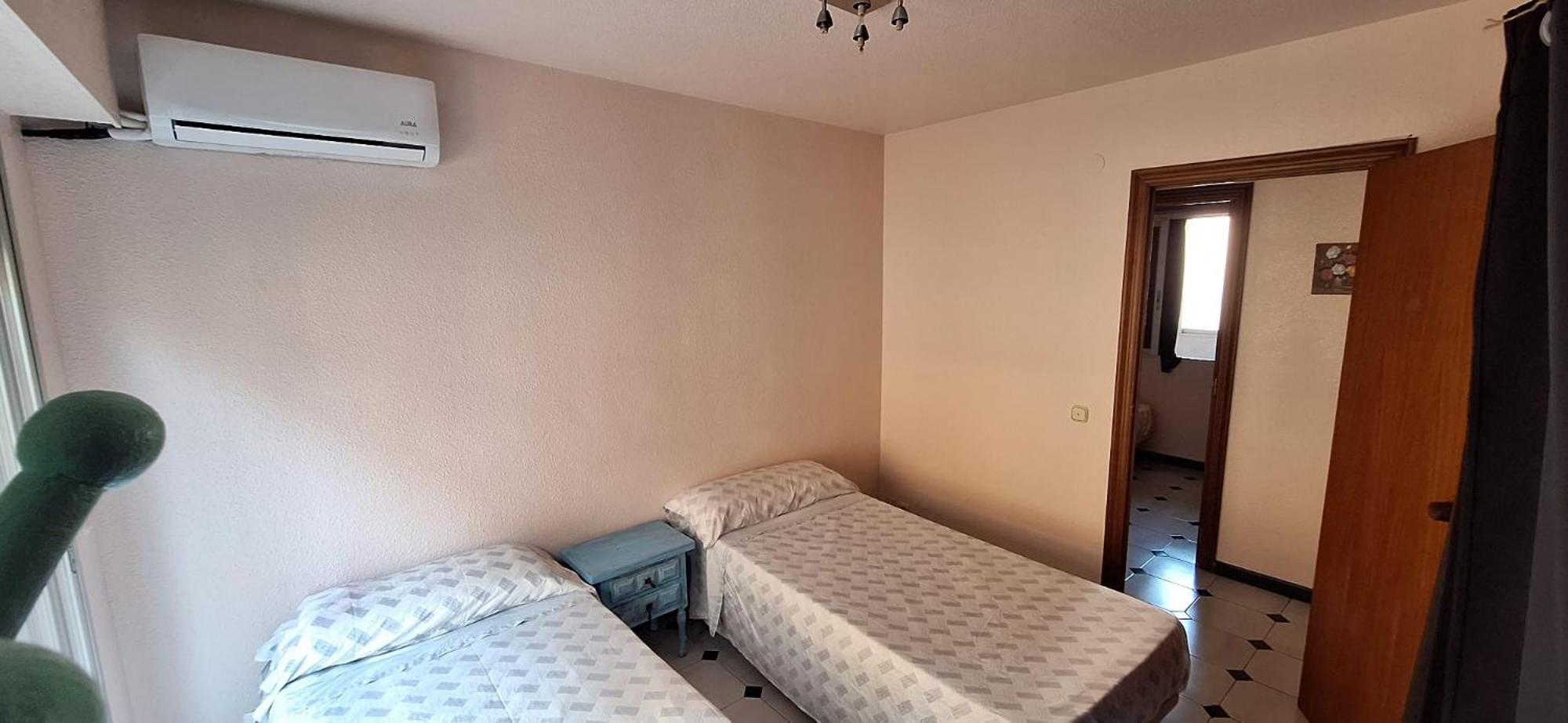 Apartamentos Casa May 1- Centro Benidorm-Solo Mayores De 30 Anos Y Familias 外观 照片